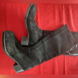 Via Spiga, Beautiful Black suede.